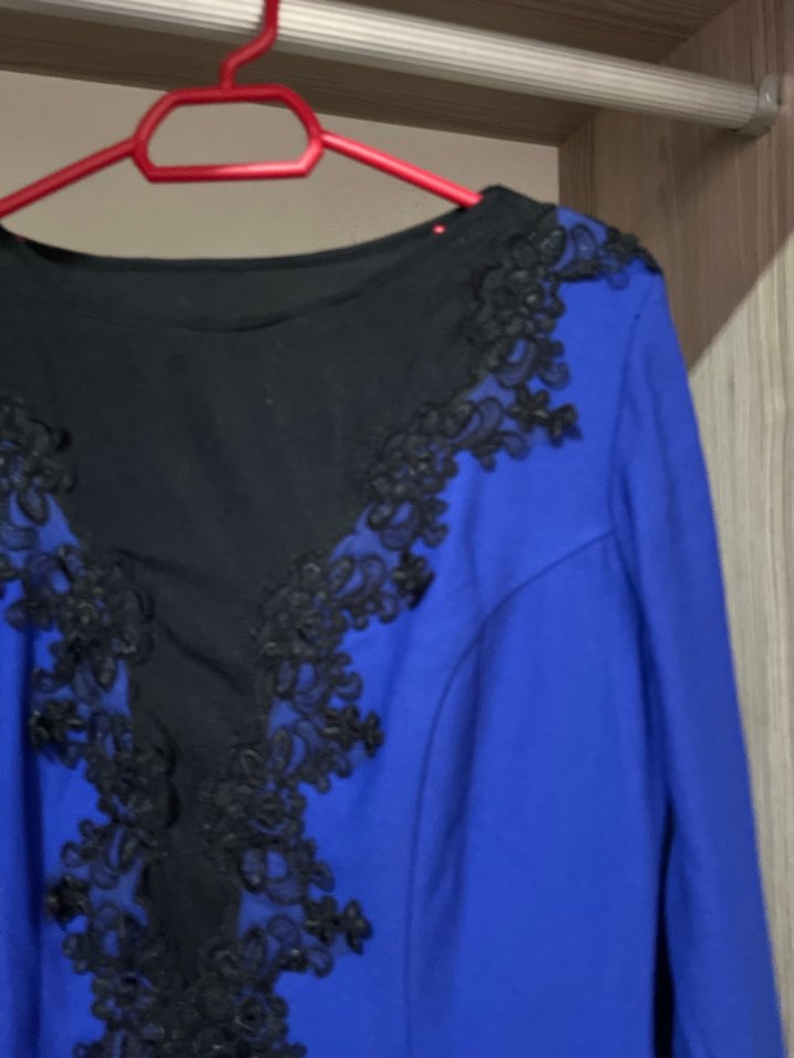 Uzun Kollu Mavi Nakışlı V Yaka Abiye Elbise - Görsel 2