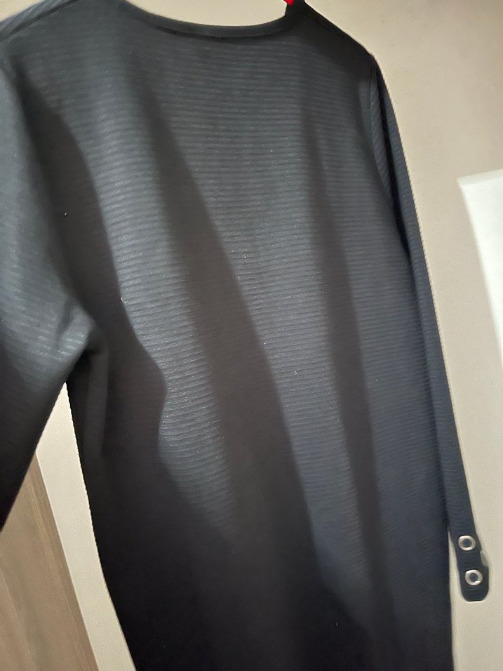 Siyah Düğmeli Uzun Kollu Midi Tunik - Görsel 3