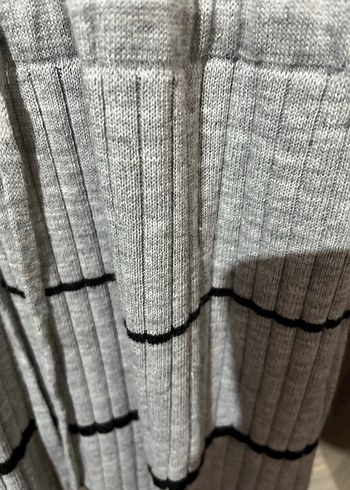 Gri Çizgili Uzun Triko Elbise - Görsel 4