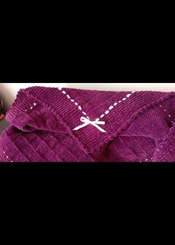 Mor Nakışlı Örgü Çocuk Battaniyesi - Görsel 2