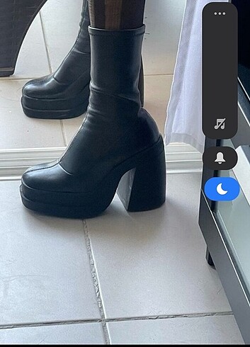 bershka topuklu bot 