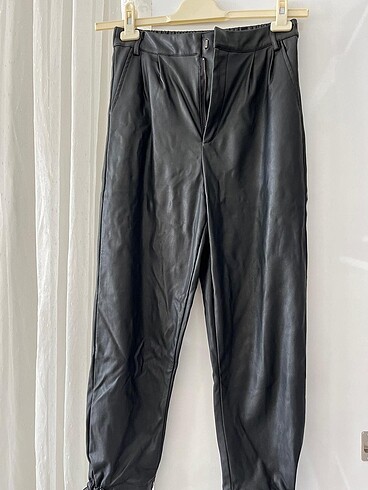 PANTOLON