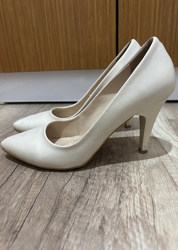 Beyaz Stiletto Topuklu Kadın Ayakkabı - Görsel 6