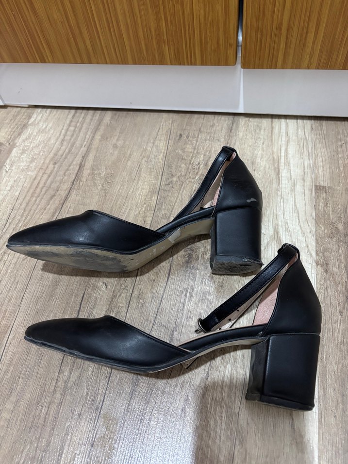 Siyah Deri Stiletto Topuklu Kadın Ayakkabı - Görsel 3