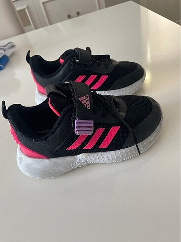 Adidas çocuk ayakkabısı