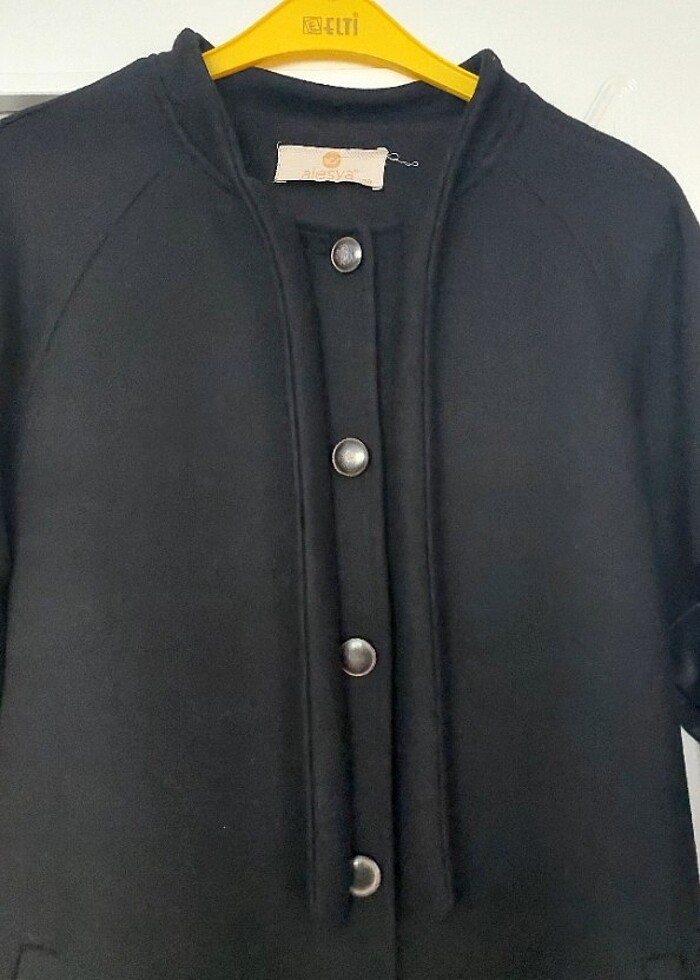 Deri Detaylı Kaşe Kaban - Görsel 5