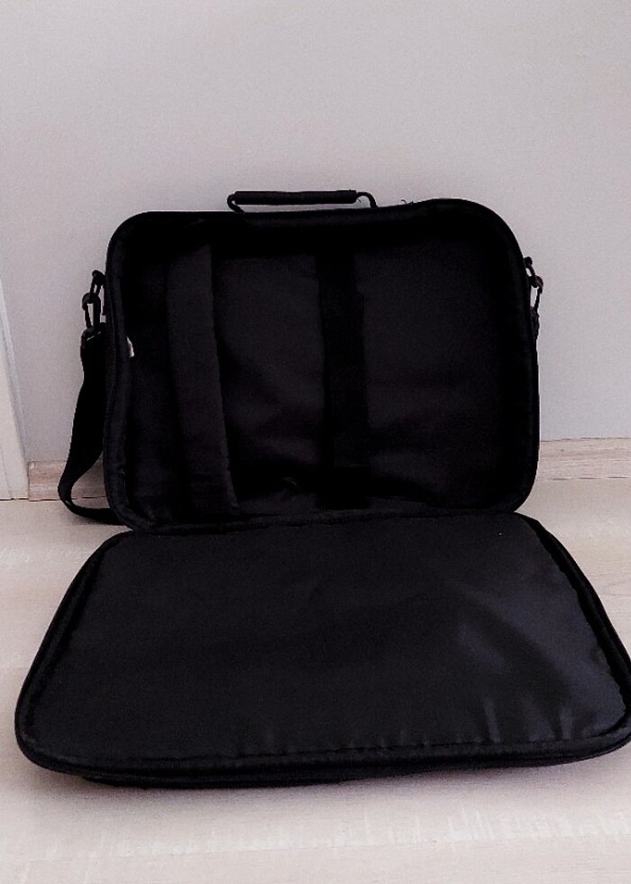 Bilgisayar Çantası - Görsel 2