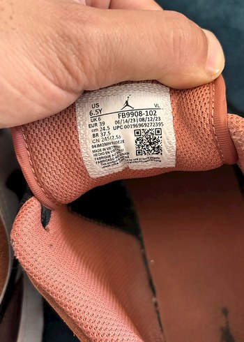 Siyah-Kahverengi Nike Air Jordan Sneakers - Görsel 4