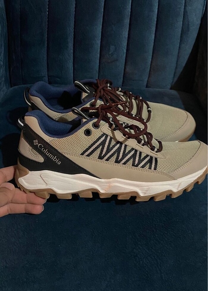 Columbia - Görsel 2