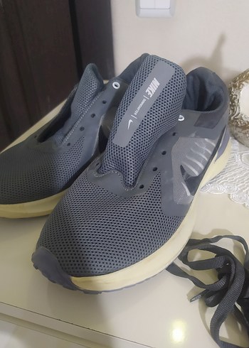 Gri Nike Kadın Spor Ayakkabı - Görsel 2