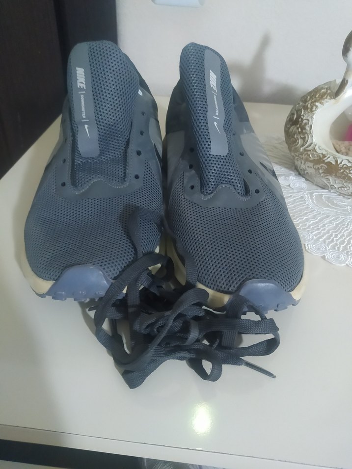 Gri Nike Kadın Spor Ayakkabı - Görsel 4