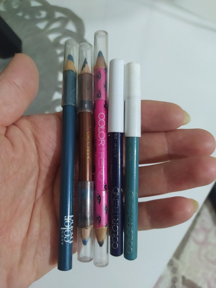 Avon color trend Çok Renkli Göz Kalemleri Seti - Görsel 2
