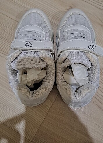26 Beden beyaz Renk Spor ayakkabı