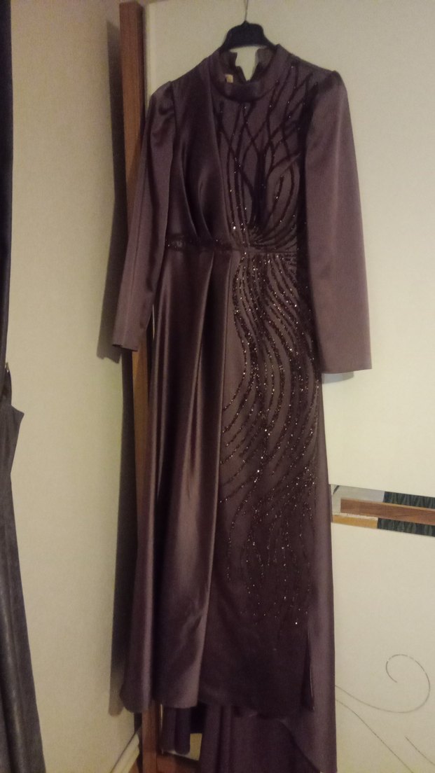 Mor Uzun Kollu İşlemeli Drapeli Abiye Elbise - Görsel 4