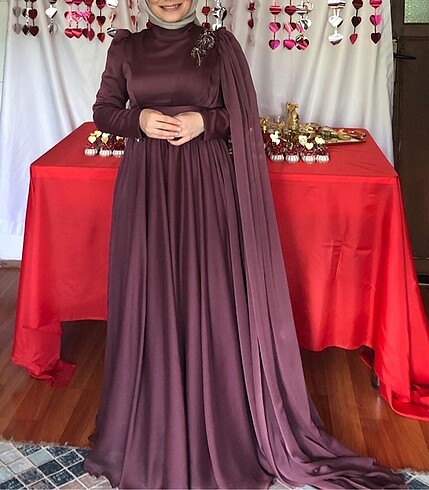 Nişan, söz elbisesi