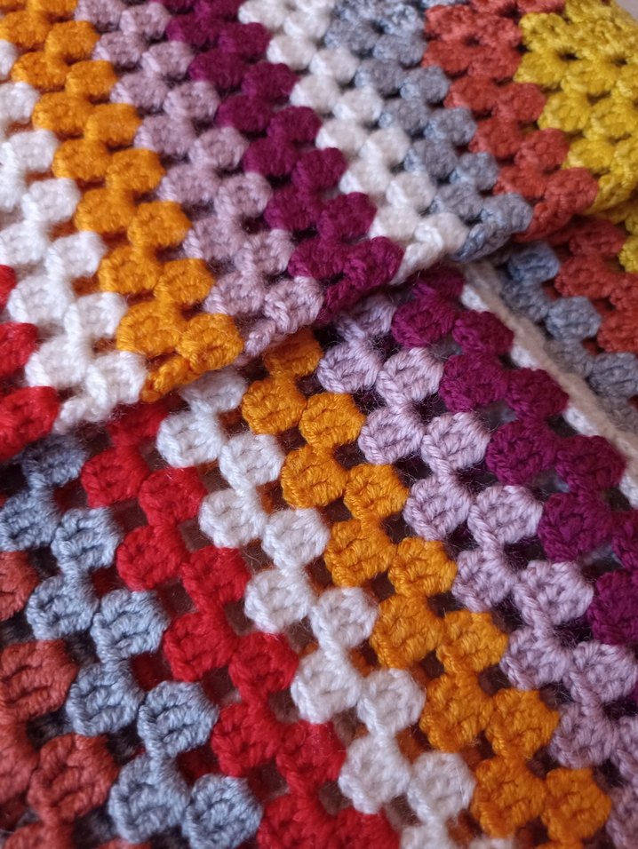 Renkli Desenli el Örgüsü hırka - Görsel 4