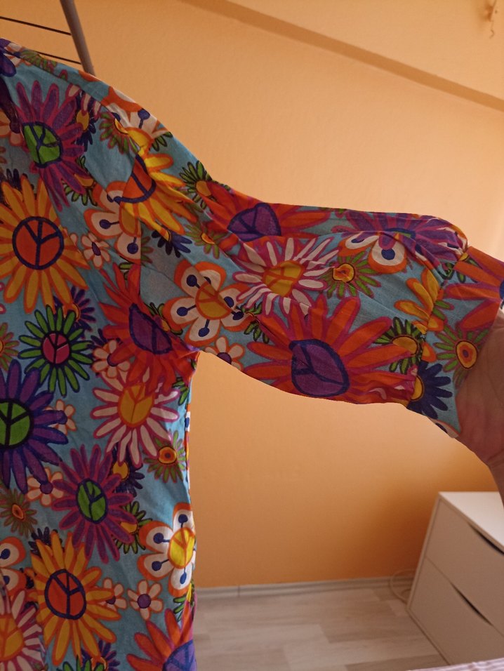 Renkli Çiçek Desenli yarım Kollu Gömlek - Görsel 2