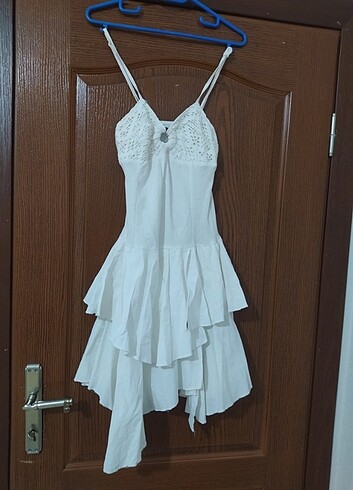 Beyaz pamuklu elbise 