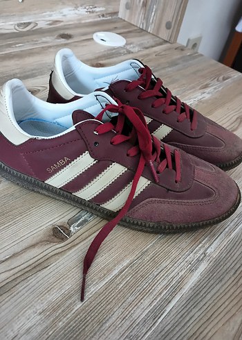 Adidas Bordo Süet Bağcıklı Kadın Spor Ayakkabı