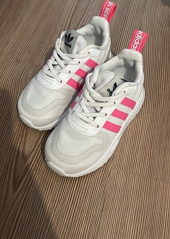 Kız Çocuk Pembe Adidas Spor Ayakkabı