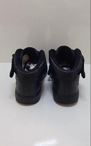 35 Beden siyah Renk SATILDI!!! Nike air spor ayakkabı 34 no orjinaldir