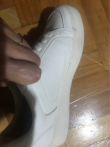 38 Beden beyaz Renk Mango marka beyaz 38 numara ayakkabı