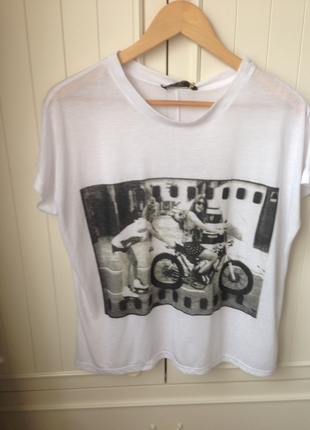 Beyaz Baskılı Tshirt