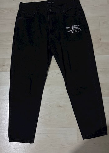 LC Waikiki Siyah Duz Kesim Jean Pantolon