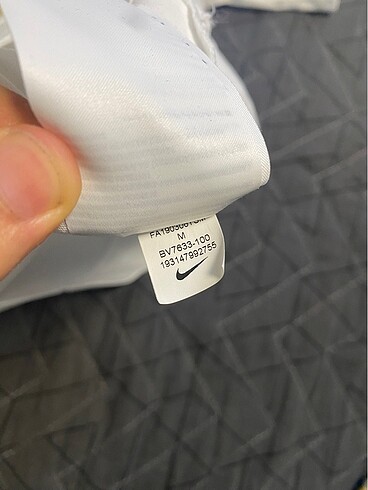 m Beden beyaz Renk Nike tişört