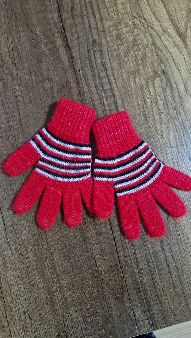 Kız Çocuk Örgü Renkli Eldiven ve kışlık çorap - Görsel 4