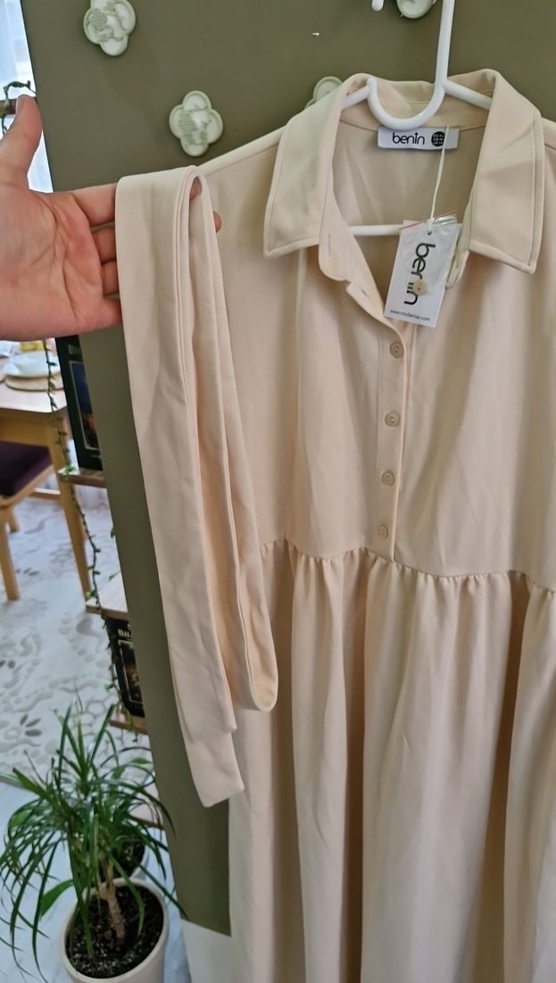 Bej Uzun Keten Elbise, Salaş Kesim, Yaka Detaylı - Görsel 4