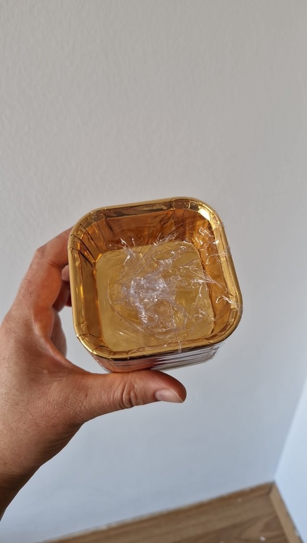 Altın Renkli kapkek kalıbı - Görsel 2