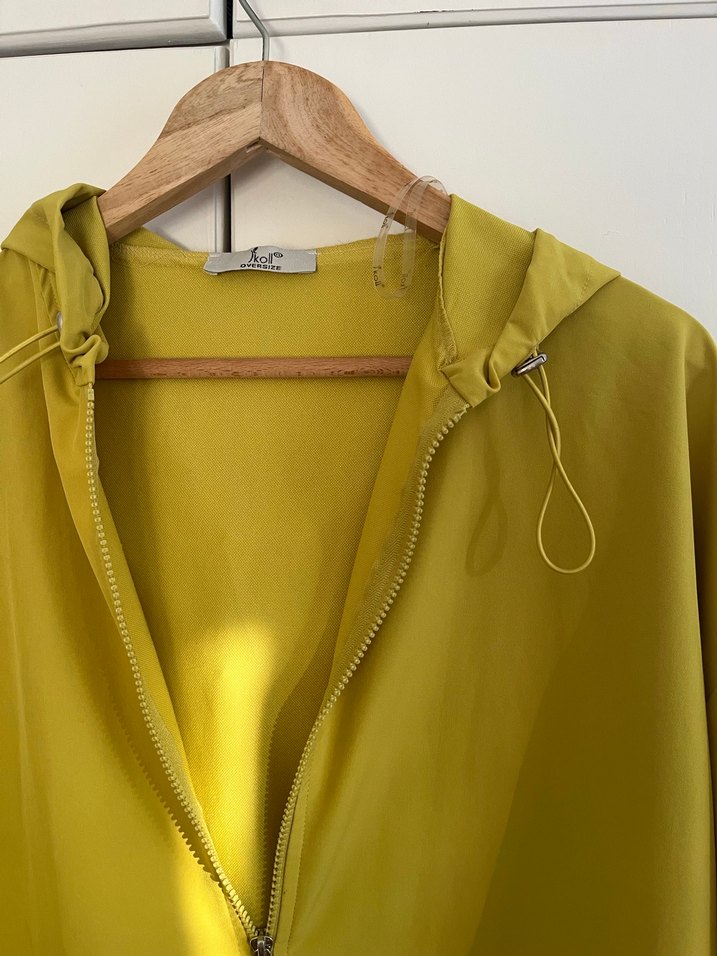 Sarı Kapüşonlu Kadın Ceket - Görsel 2