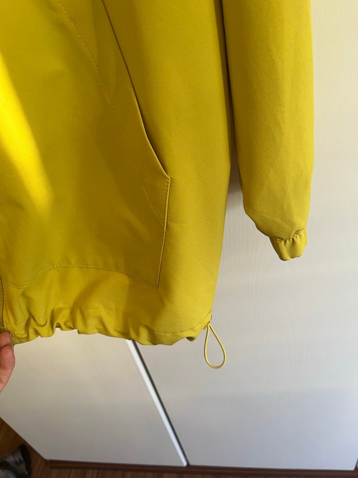 Sarı Kapüşonlu Kadın Ceket - Görsel 3