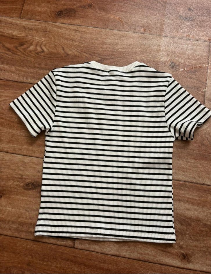 Beyaz Siyah Çizgili Kısa Kollu Tişört - Görsel 4