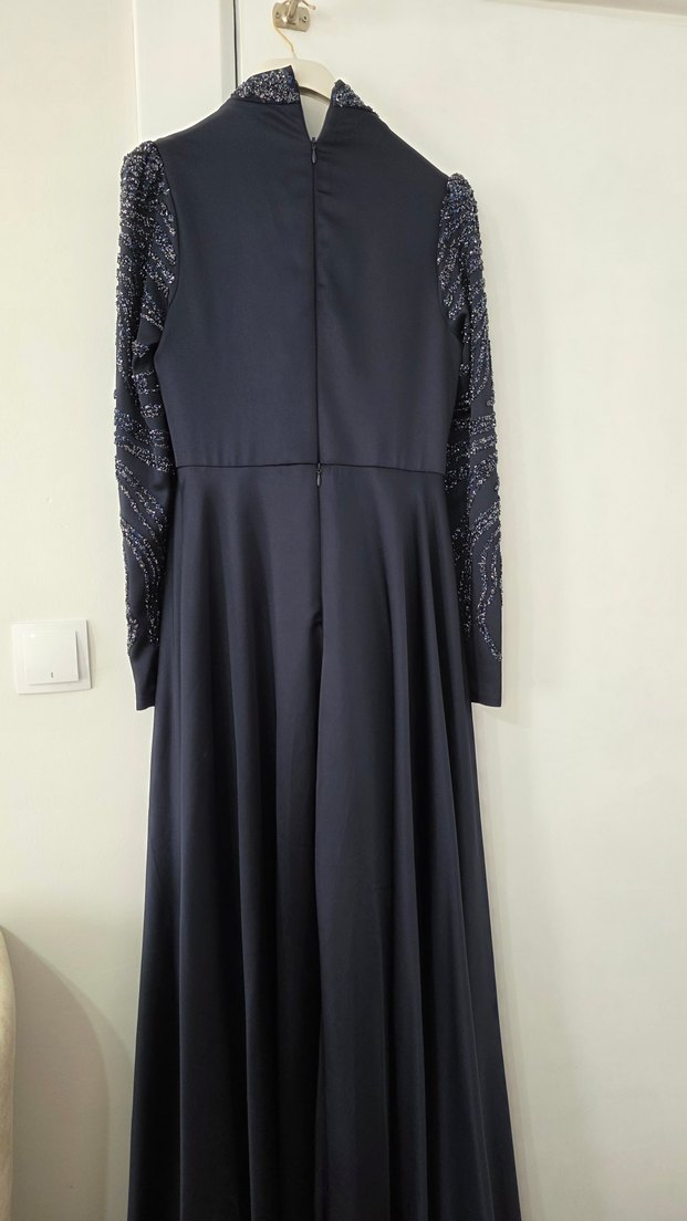 Uzun Lacivert Taşlı Kadın Abiye Elbise - Görsel 4
