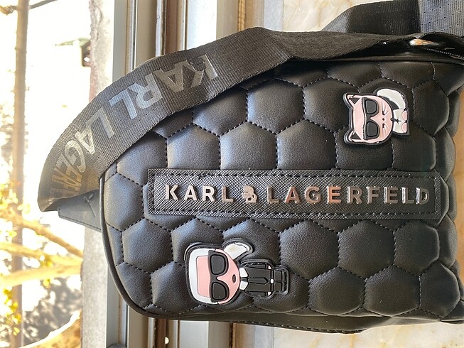  Beden siyah Renk Karl Lagerfeld Göğüs Çantası