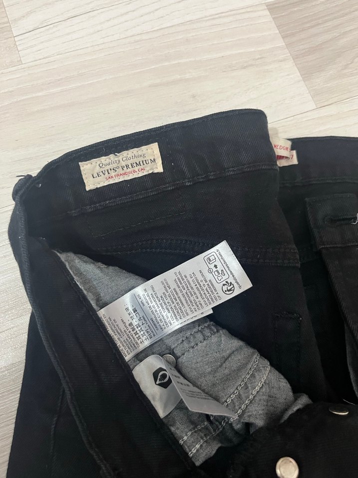 Levis Siyah Kadın Midi Boy Denim Jean — görsel 5/6