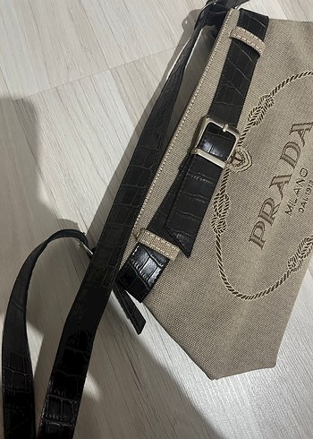Prada ürünü