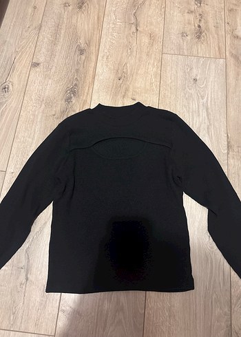 Pencere Detaylı Siyah Bluz