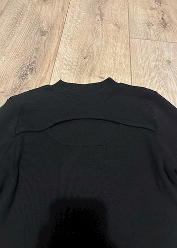 Trendyol & Milla Pencere Detaylı Siyah Bluz