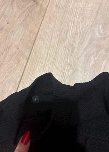 l Beden siyah Renk Pencere Detaylı Siyah Bluz