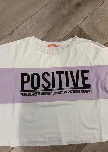 Crop Tişört - Görsel 2