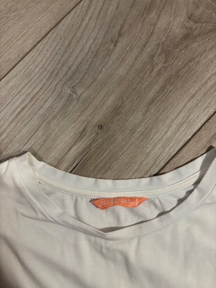 Crop Tişört - Görsel 3