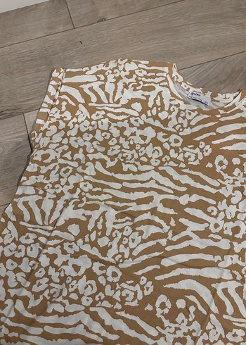 Bershka Desenli Tişört - Görsel 2