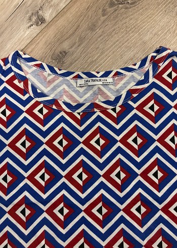 Zara Desenli Tişört - Görsel 2