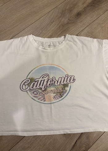 Mavi California Baskılı Beyaz Tişört - Görsel 2