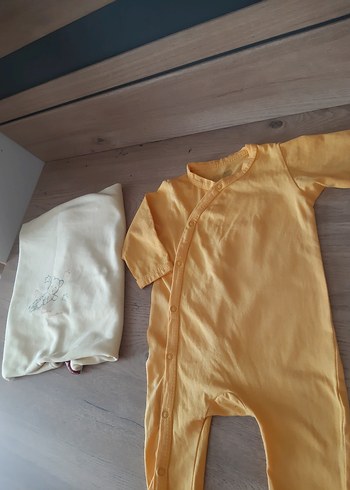 Pastel Sarı Pamuklu Bebek Tulum ve Battaniye - Görsel 5