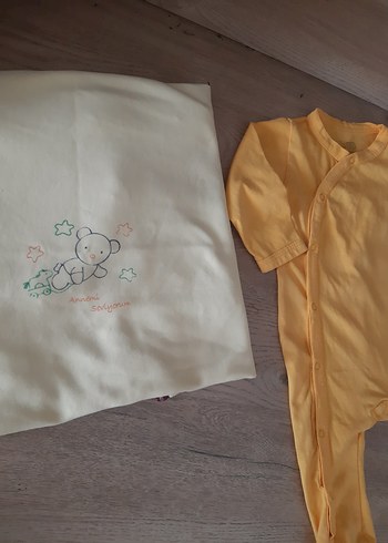 Pastel Sarı Pamuklu Bebek Tulum ve Battaniye - Görsel 3