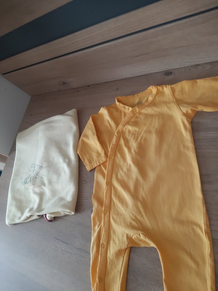 Pastel Sarı Pamuklu Bebek Tulum ve Battaniye - Görsel 5